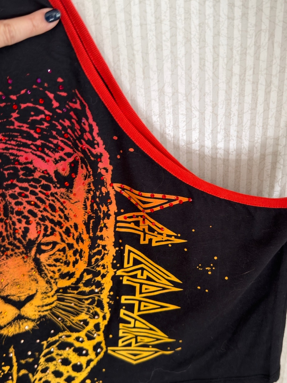 Women’s one shoulder Black Def Leppard Tank Top Gradient Cheetah. Crystals! - Picture 3 of 4
